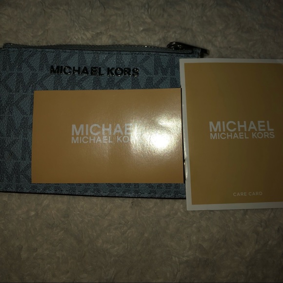 Michael kors wallet, teal color (used) - Picture 4 of 4